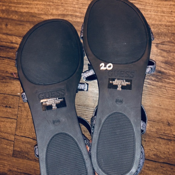 Guess Flats! - Picture 3 of 5